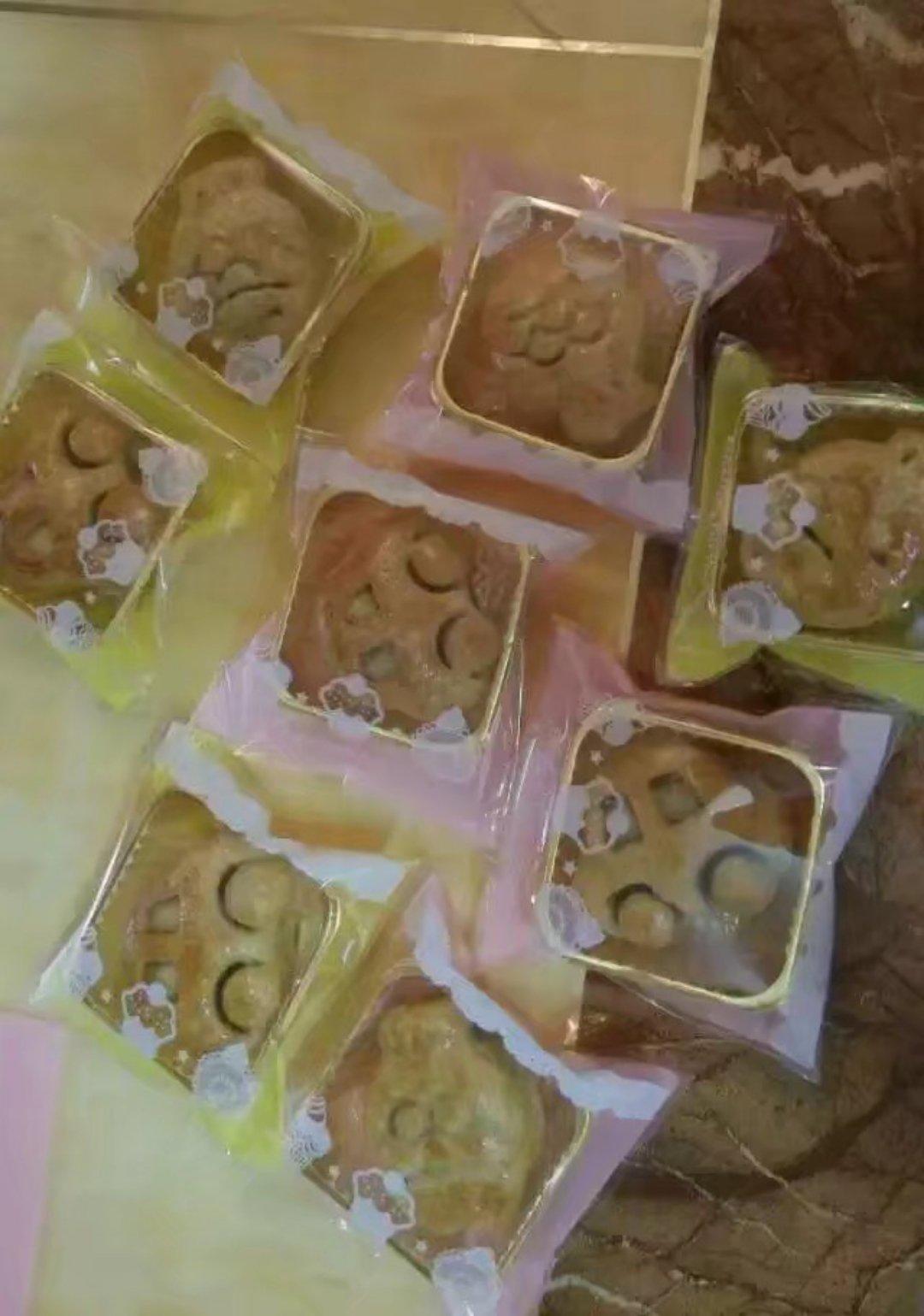 螃蟹趣味广式月饼