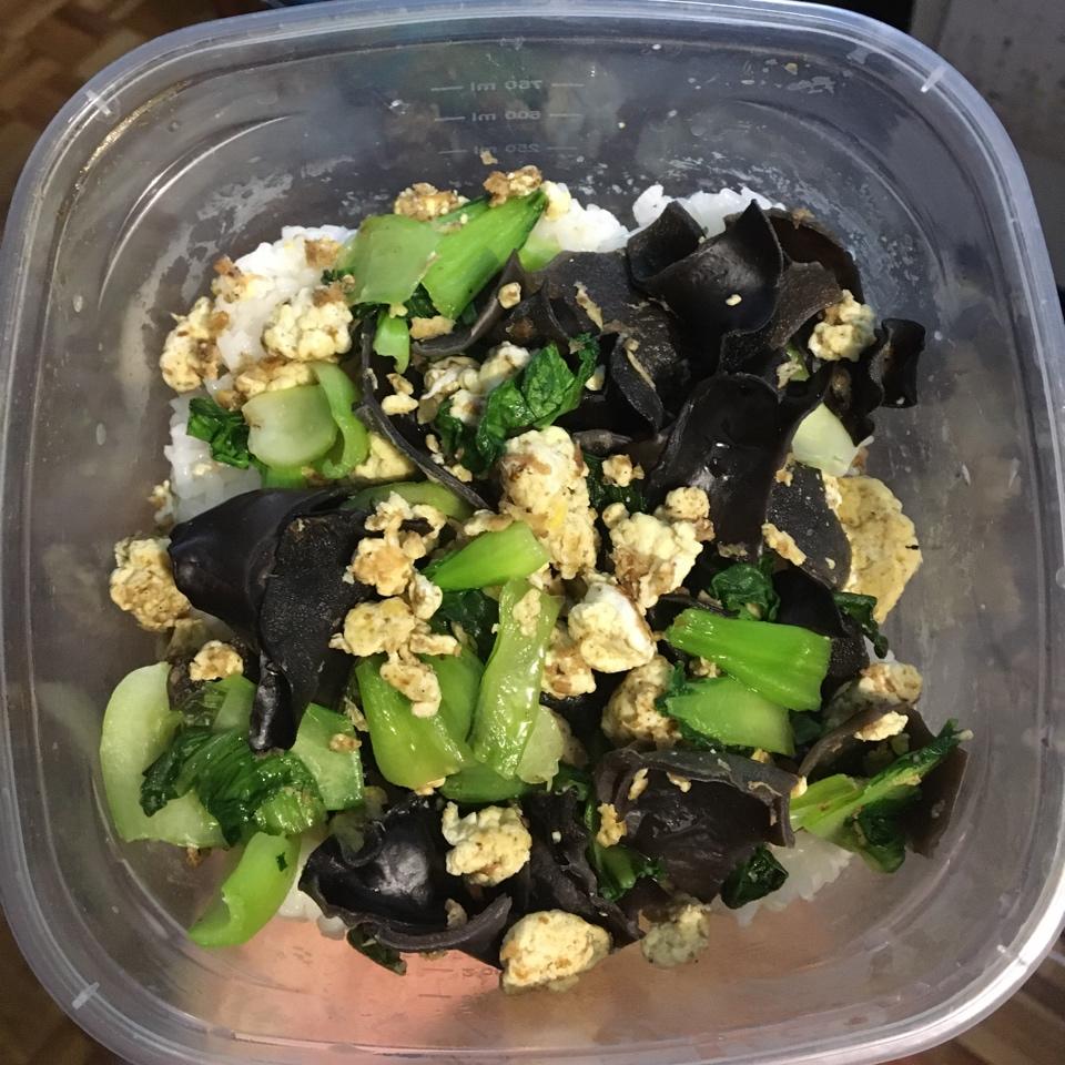 黑木耳炒鸡蛋