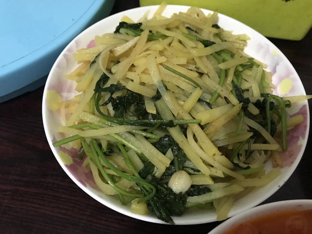 土豆丝炒香菜