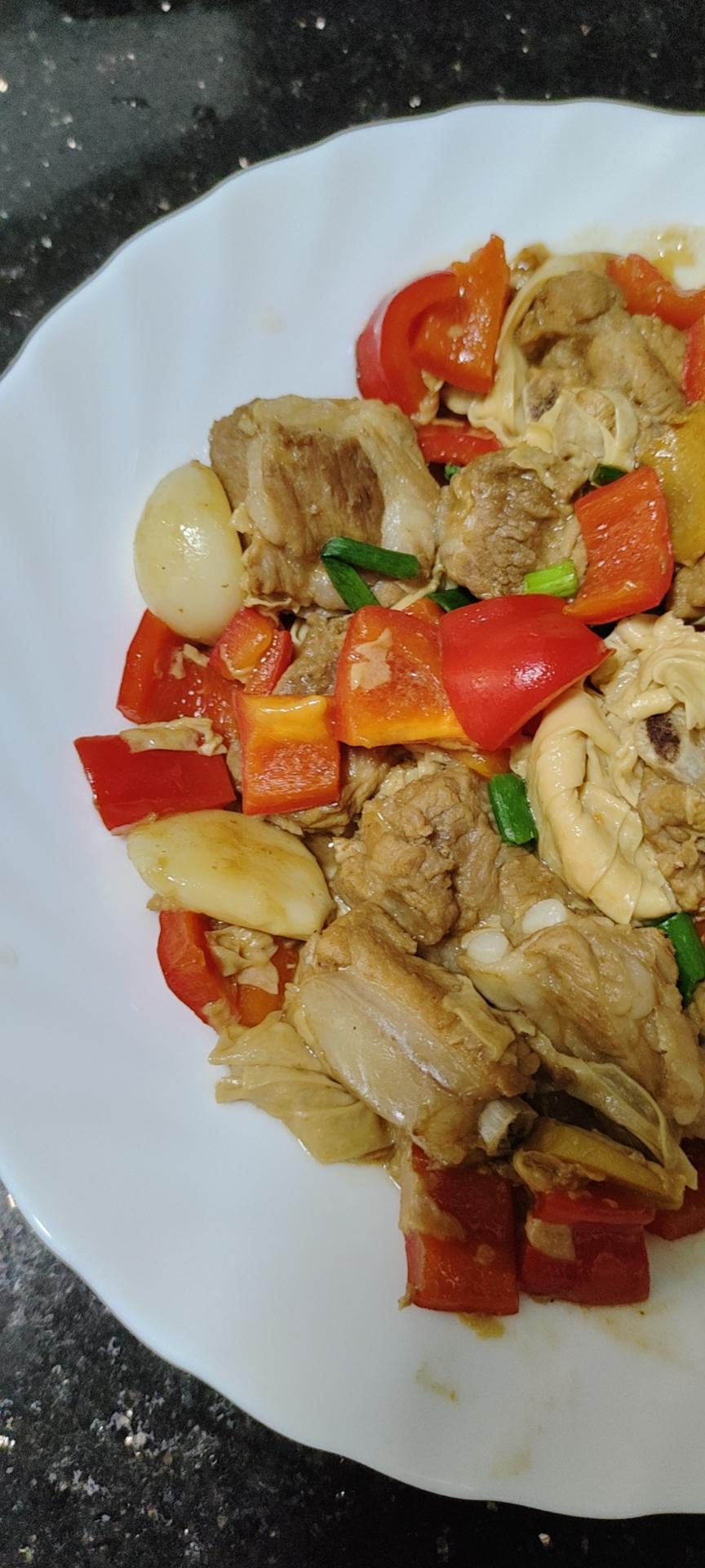 柱侯酱腐竹焖排骨