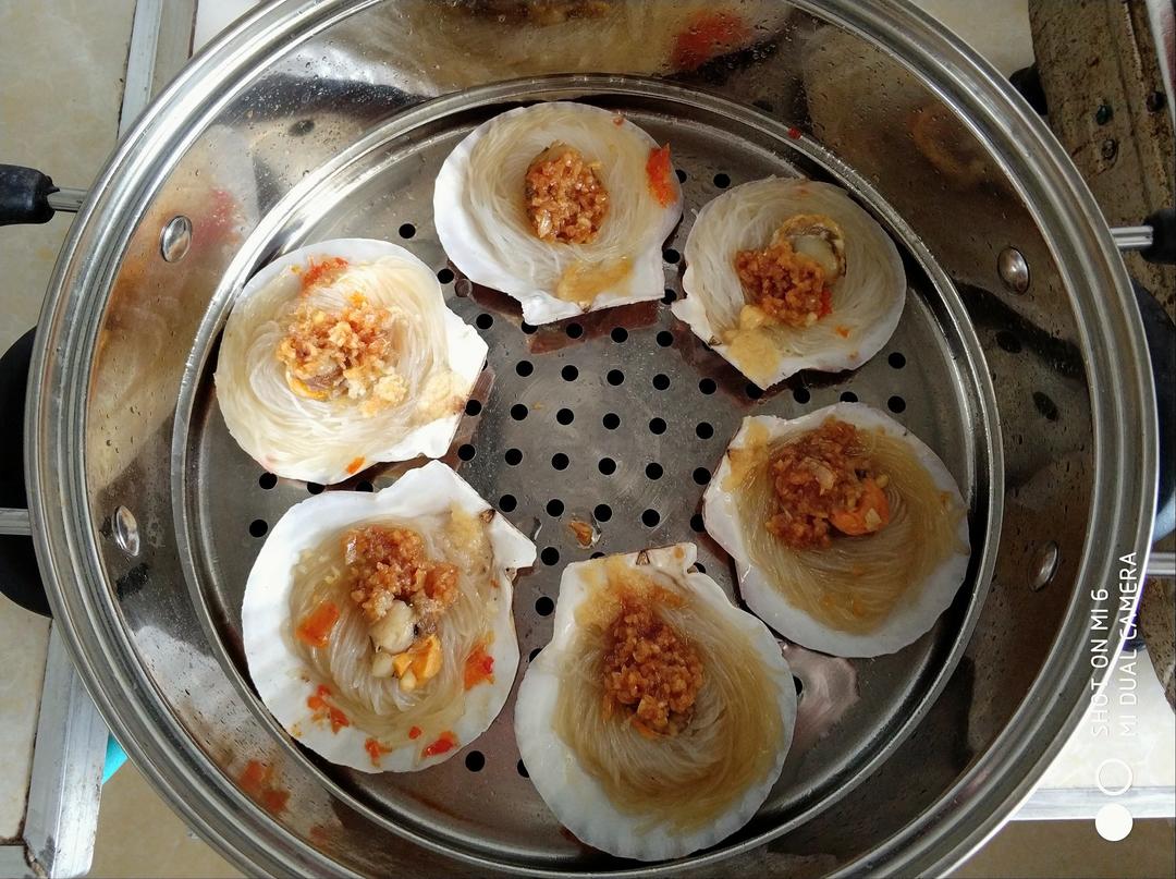 蒜蓉粉丝蒸扇贝