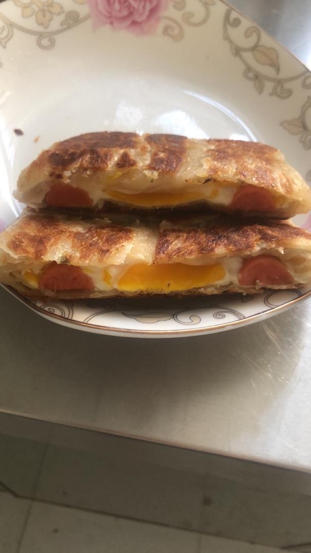 5分钟就能搞定的手抓饼早餐，酥到掉渣～