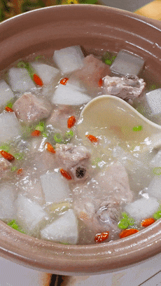 【宝宝辅食】萝卜排骨汤的做法