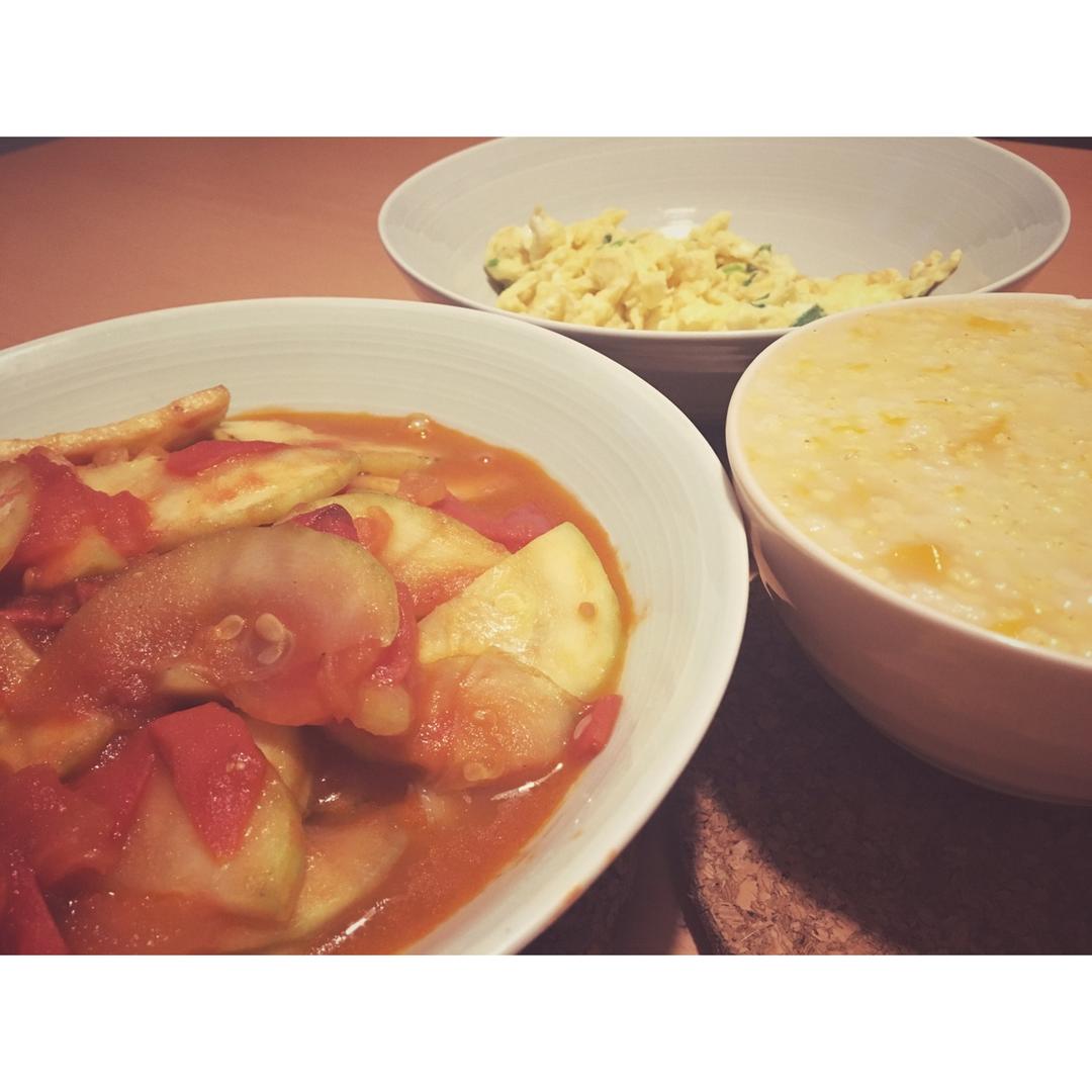 番茄炒西葫芦（已更新）( Stir-fried Tomato and Zucchini )