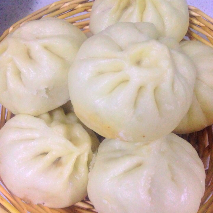 肉包子,杠杠的