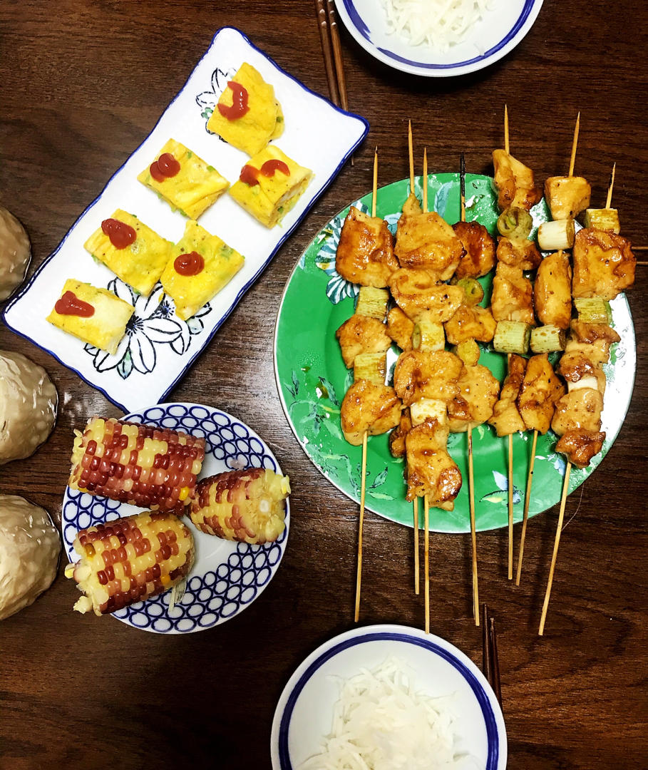 日料店里怎么也要卖三四十一份的烤鸡肉串烧鸟（平底锅版）