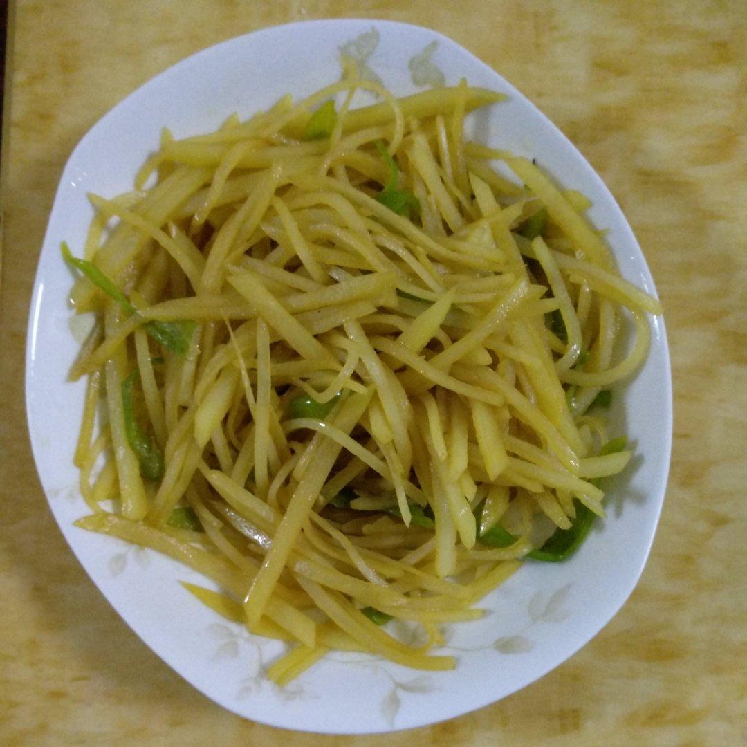 毛毛妈妈爱做饭做的厨师长教你炝炒土豆丝的家常做法口感爽脆