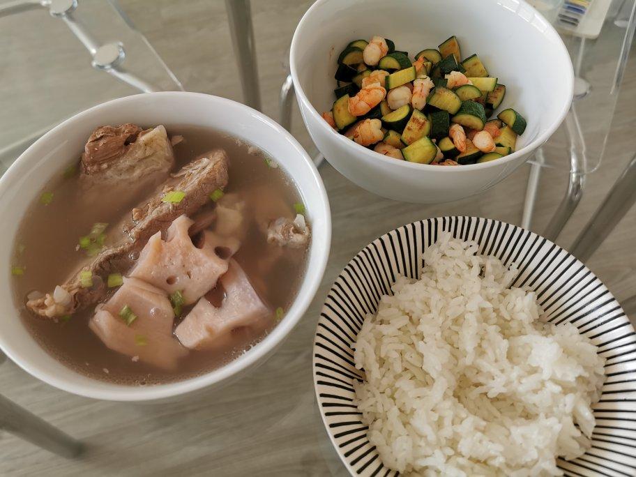 排骨莲藕汤