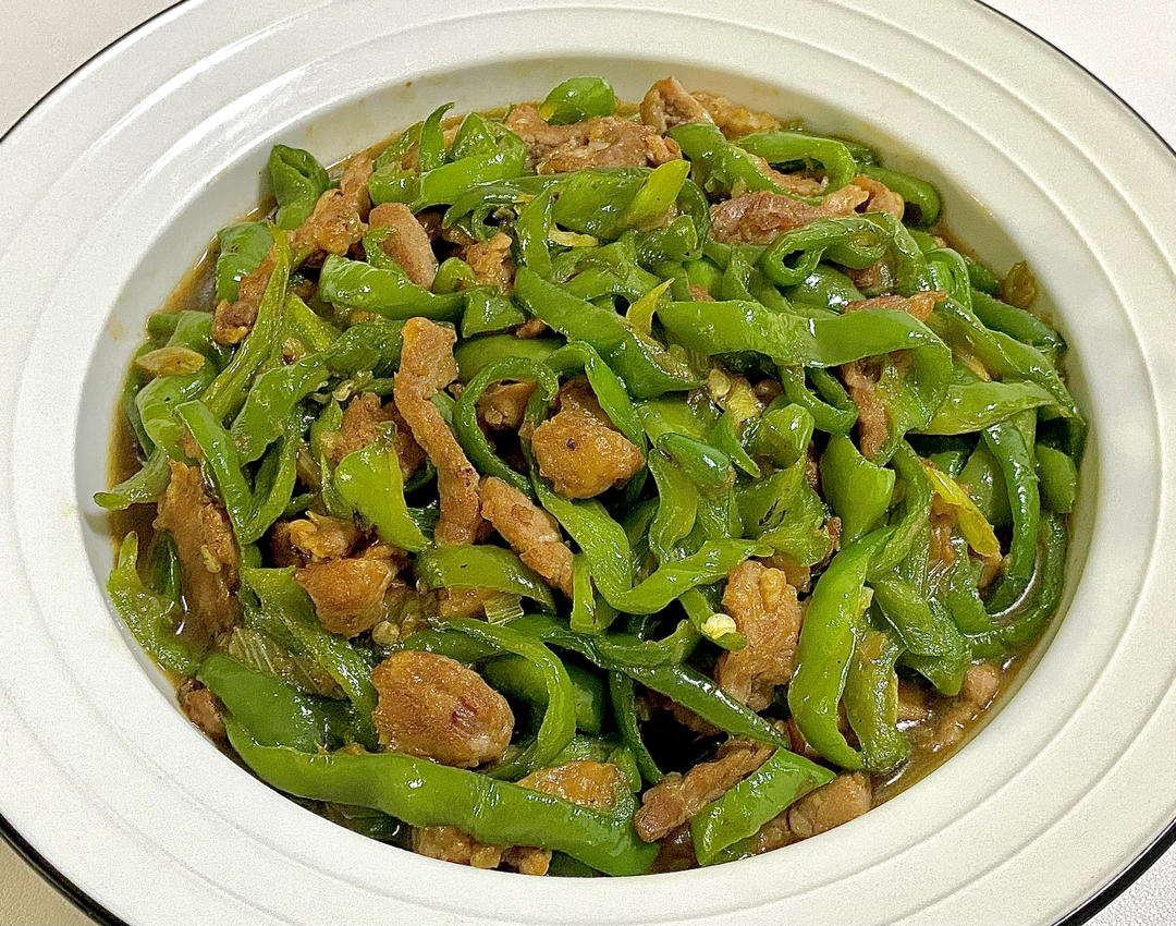 ‼️好吃到舔盘的青椒肉丝盖浇饭