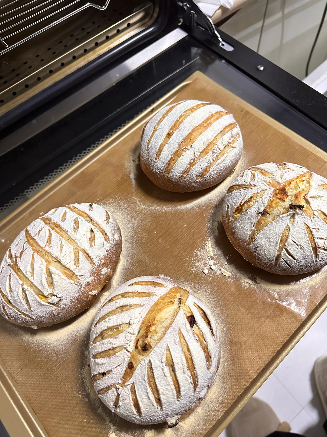 十种坚果&果干的软欧包