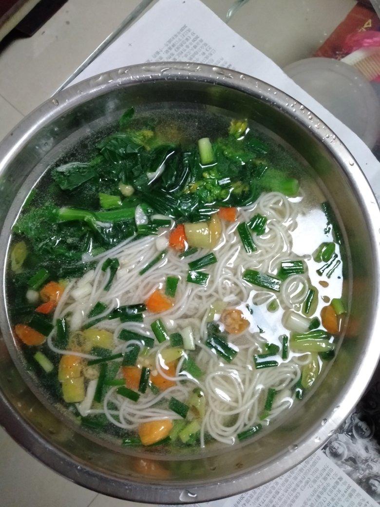 热汤面