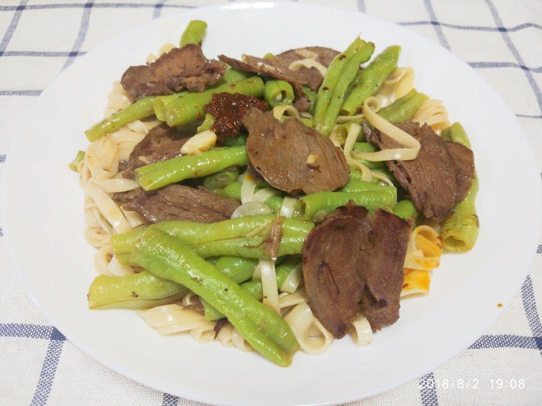 豆角焖个面