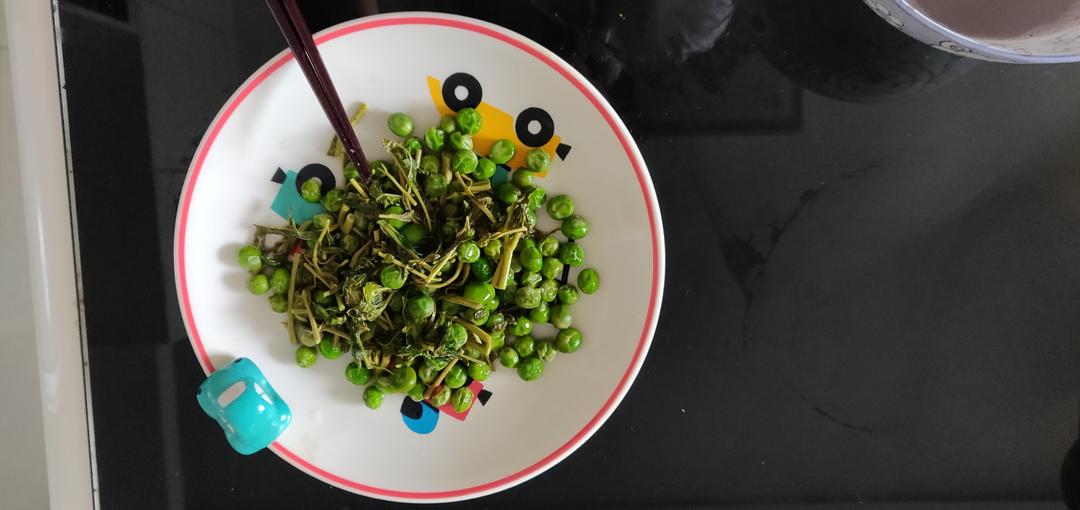 春季时令菜-香椿炒豌豆