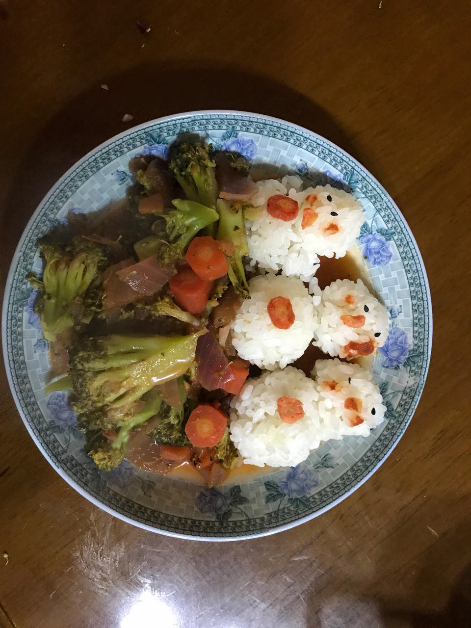 圣诞雪人红烩饭