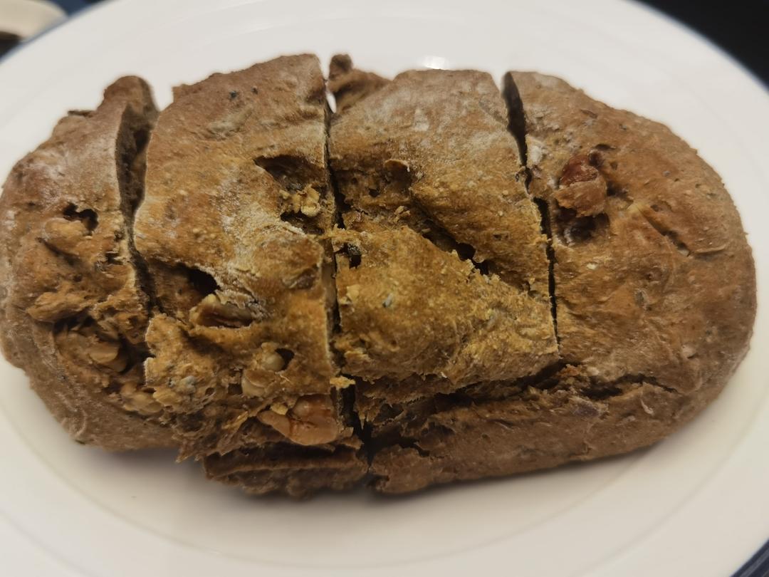 全麦蔓越莓核桃软欧包