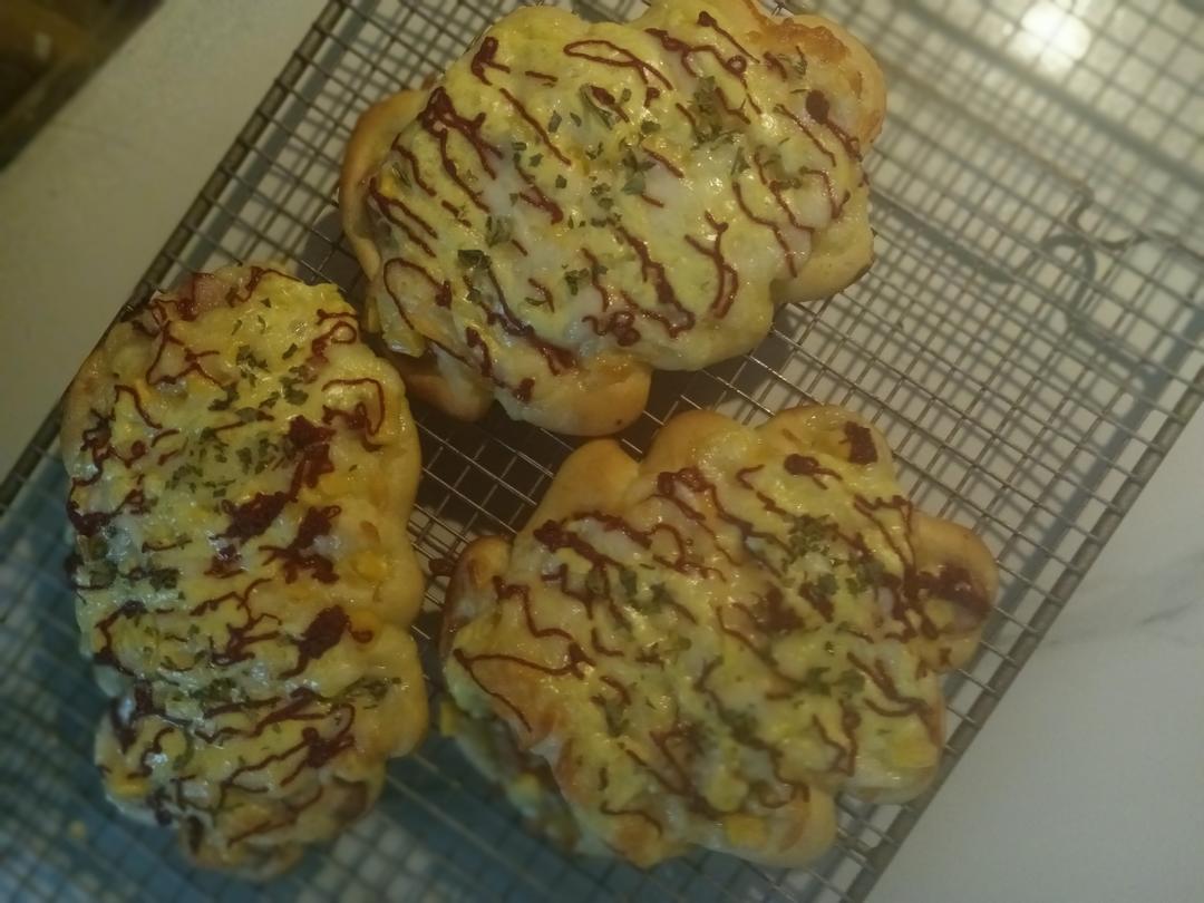 BBB 香肠芝士披萨面包「调理面包」