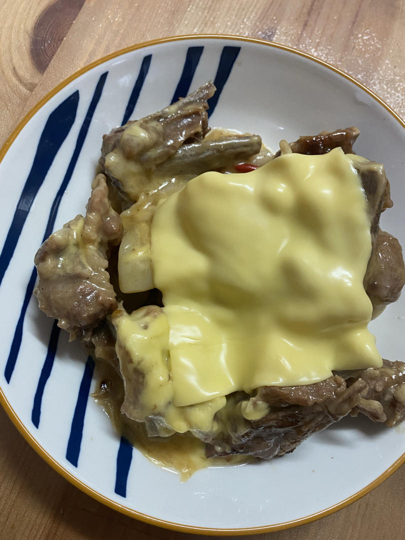 鲜嫩多汁的年糕排骨