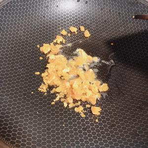 咸蛋黄焗玉米的做法 步骤3