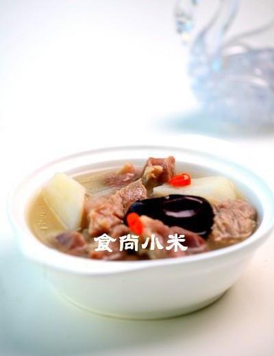 红枣山药排骨汤的做法
