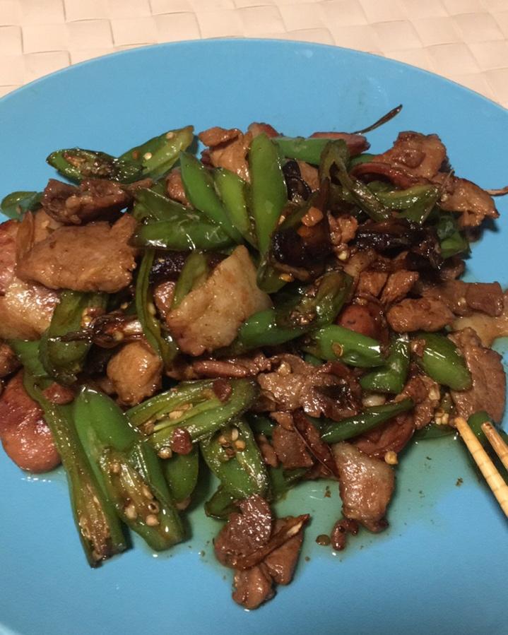 农家小炒肉【记忆中勾魂的油汤】