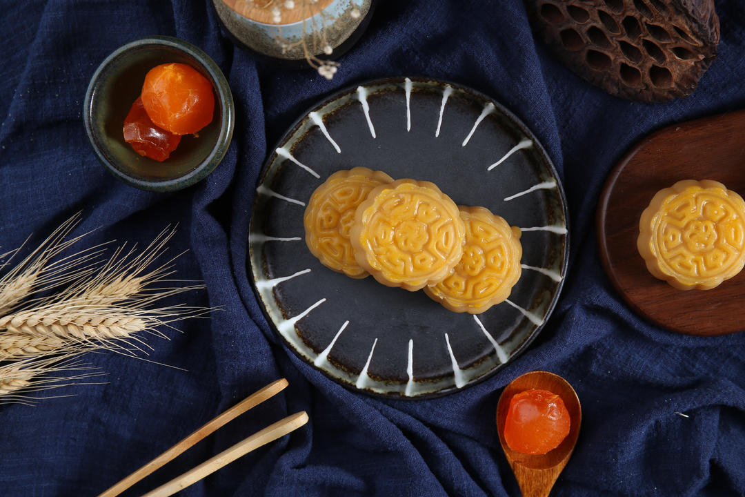 食谱│流心奶黄月饼的做法