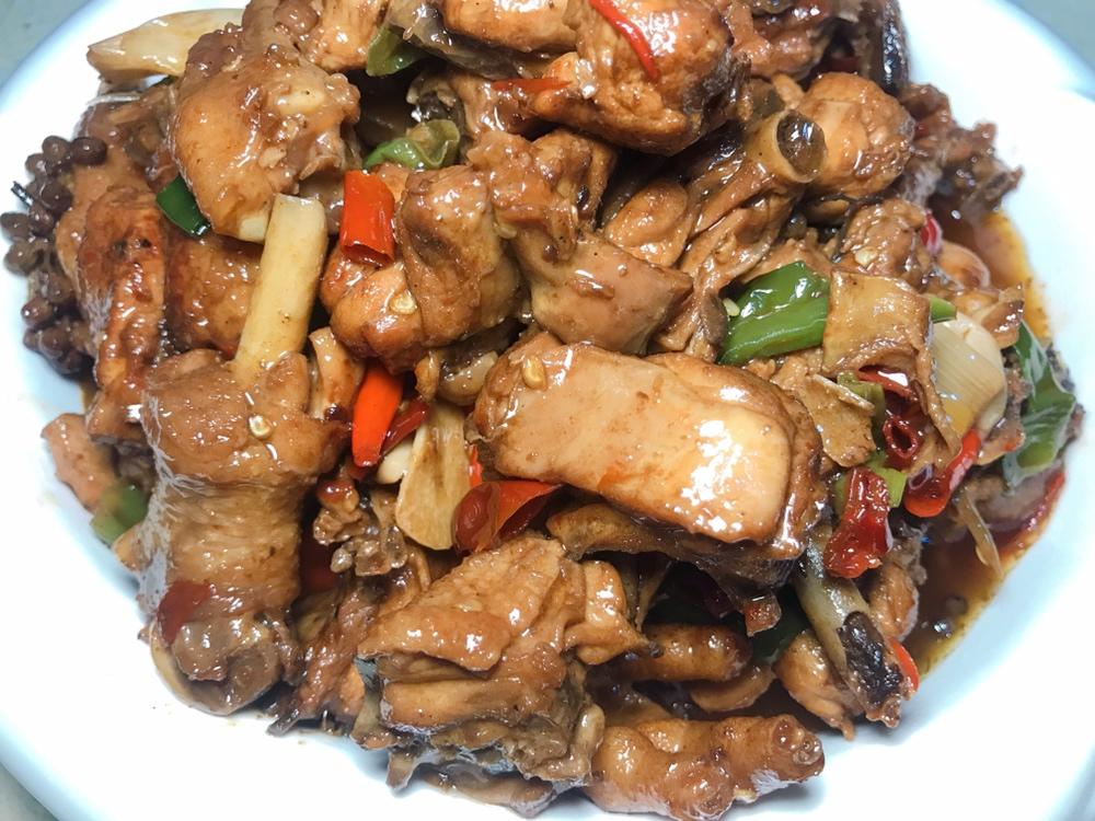 红烧鸡块 大盘鸡 青椒炒鸡做法