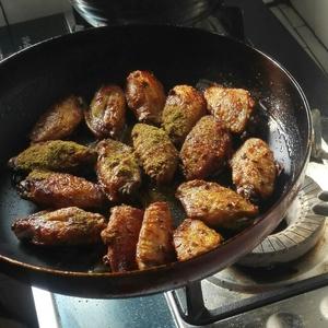 平底锅版烤鸡翅的做法 步骤5