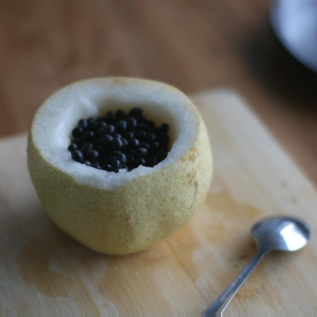 黑豆酿梨|清虚热，固肾养藏