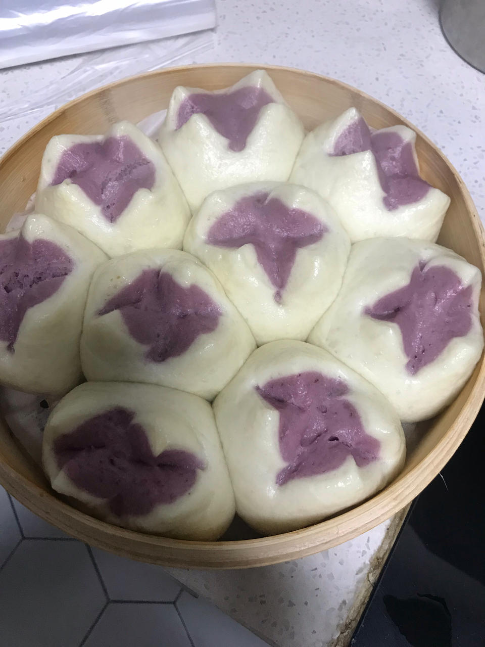 【双色开花紫薯馒头】，馒头也可以有花样儿。
