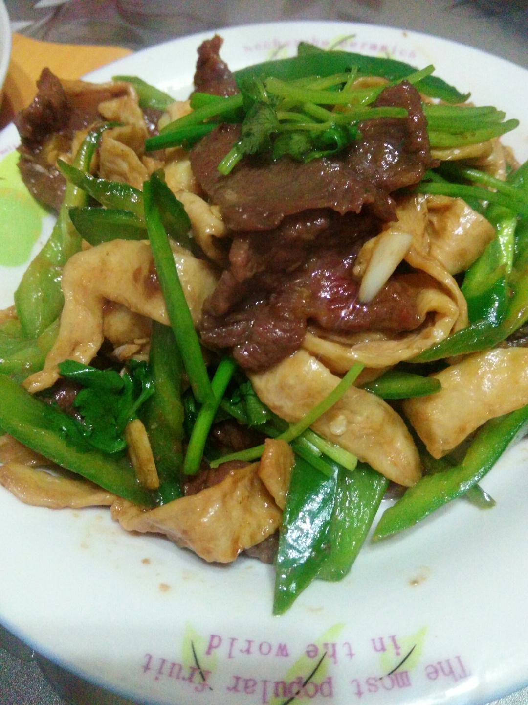青椒牛肉炒豆干