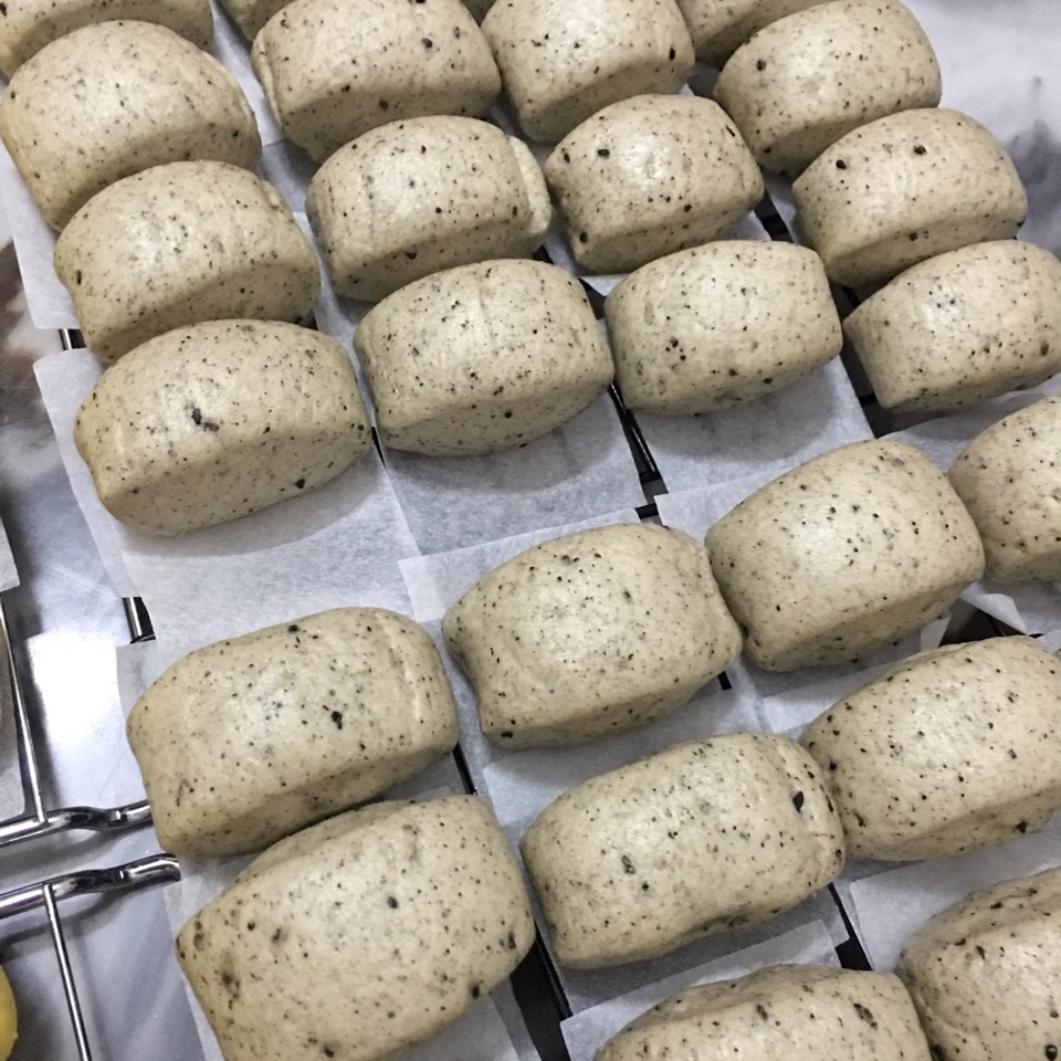 奶香黑芝麻刀切馒头