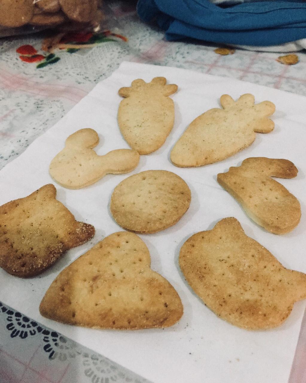 无糖香葱苏打咸饼干