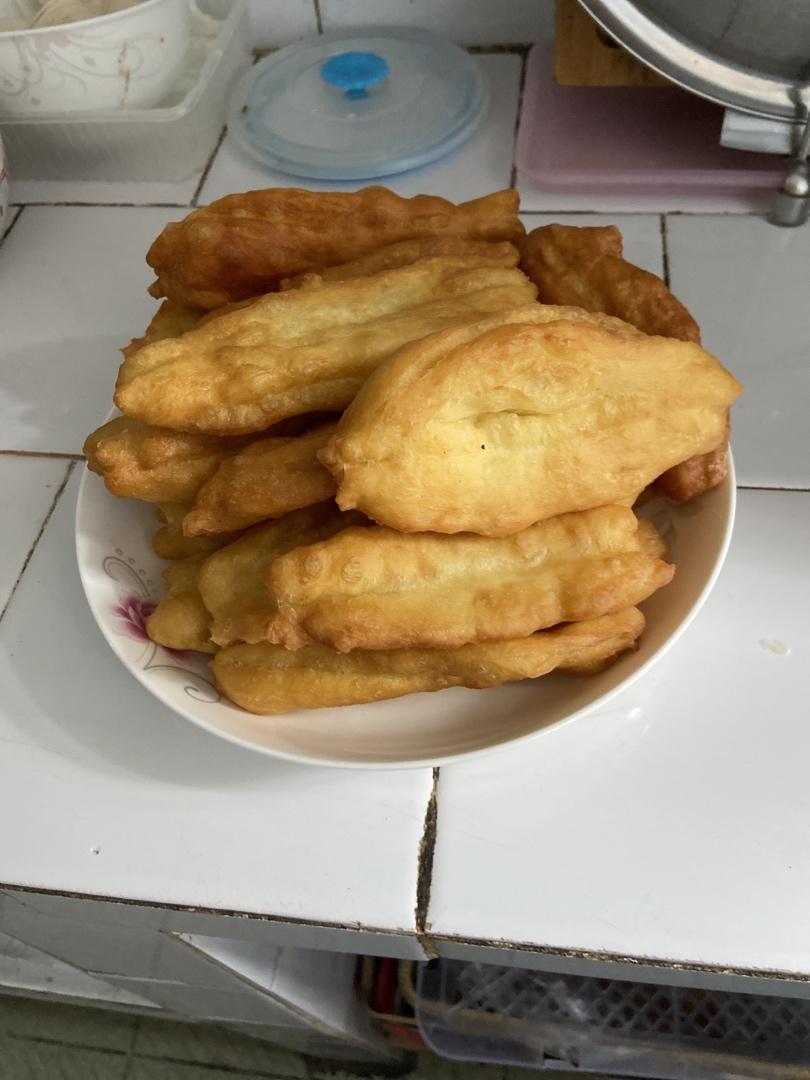 酥软小油条（早餐）