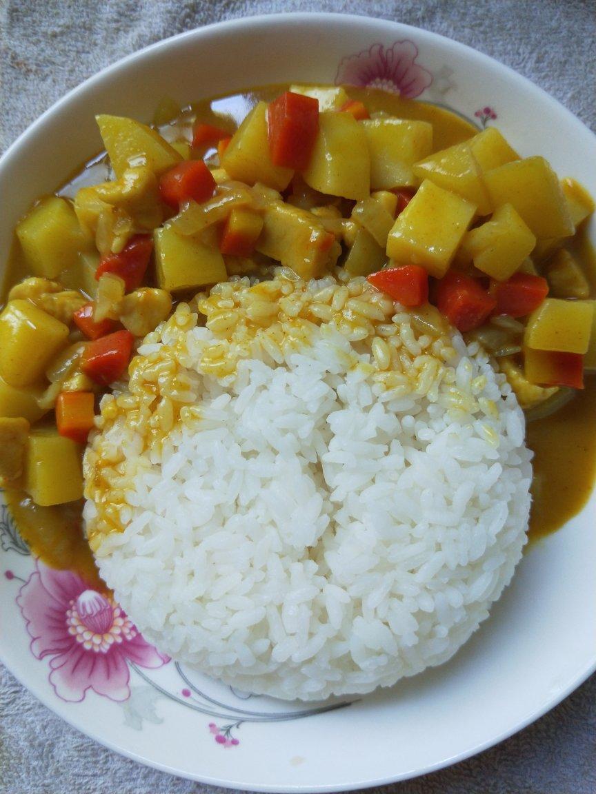 咖喱鸡肉饭