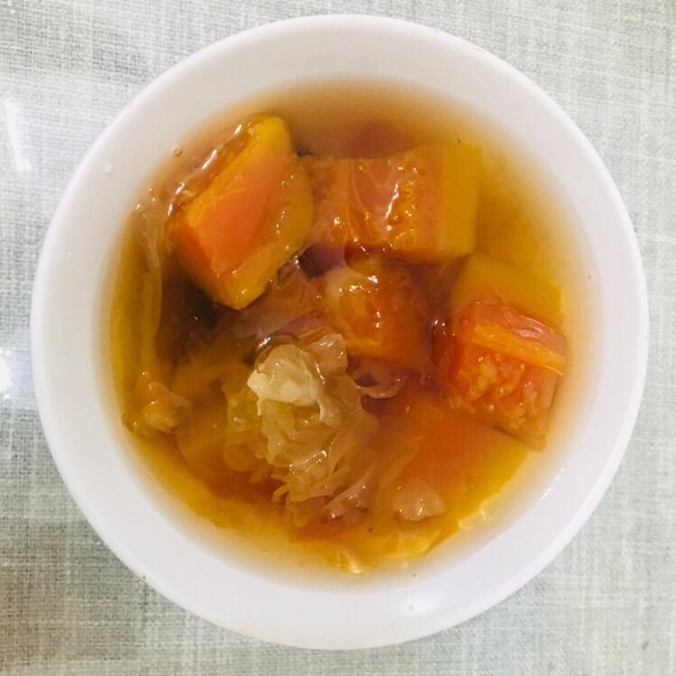 木瓜炖银耳