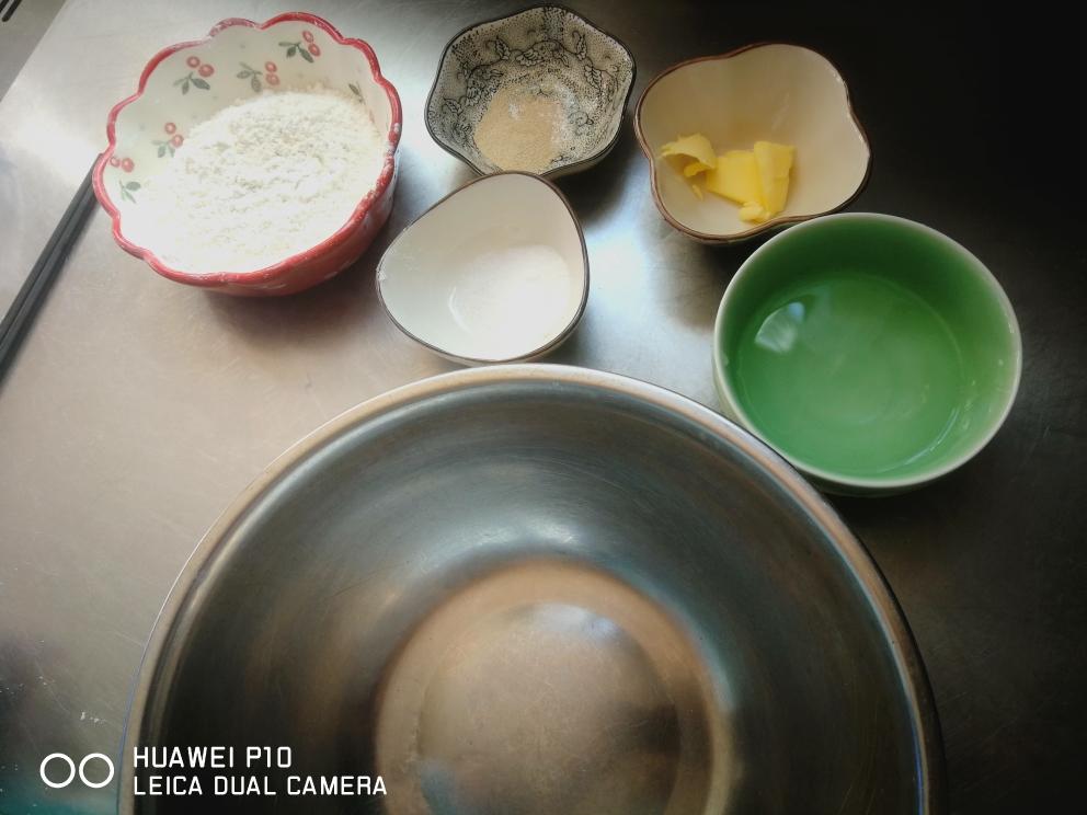 纯奶手撕吐司的做法 步骤1