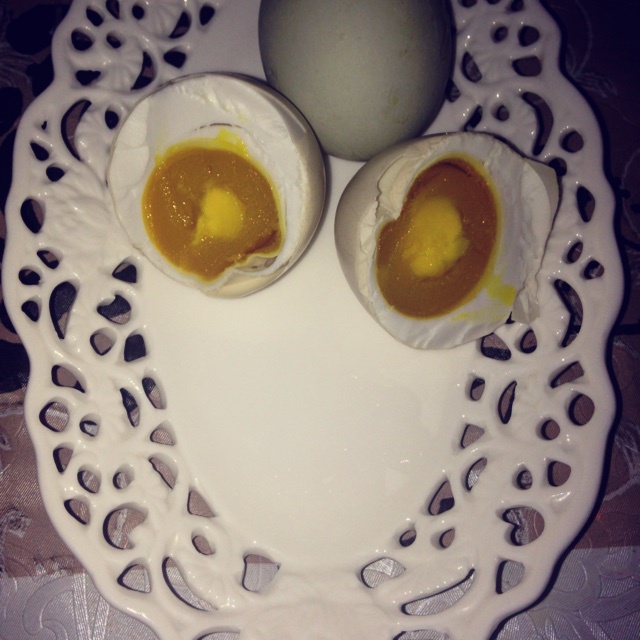 饱和盐水腌咸鸭蛋