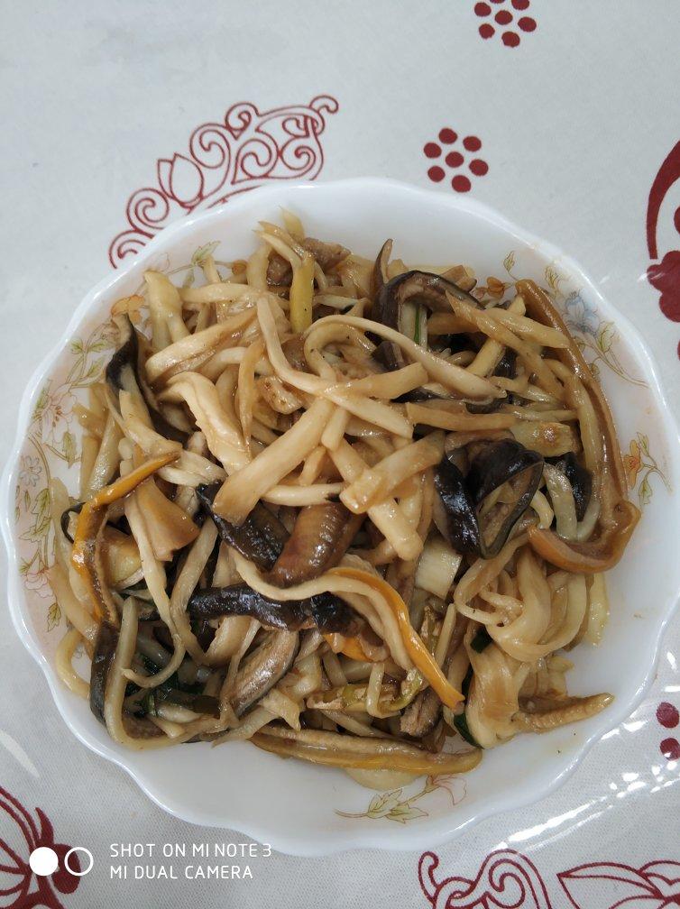 茭白炒鳝丝