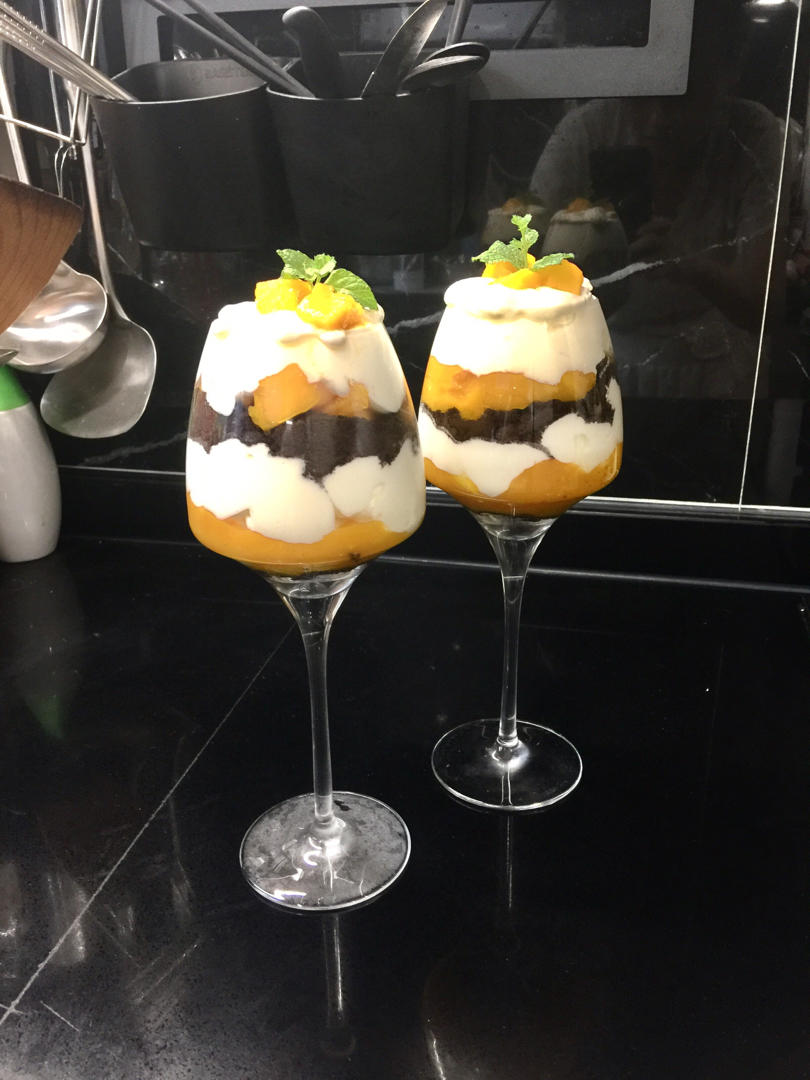 7月跟做赛食谱-芒果奥利奥木糠杯