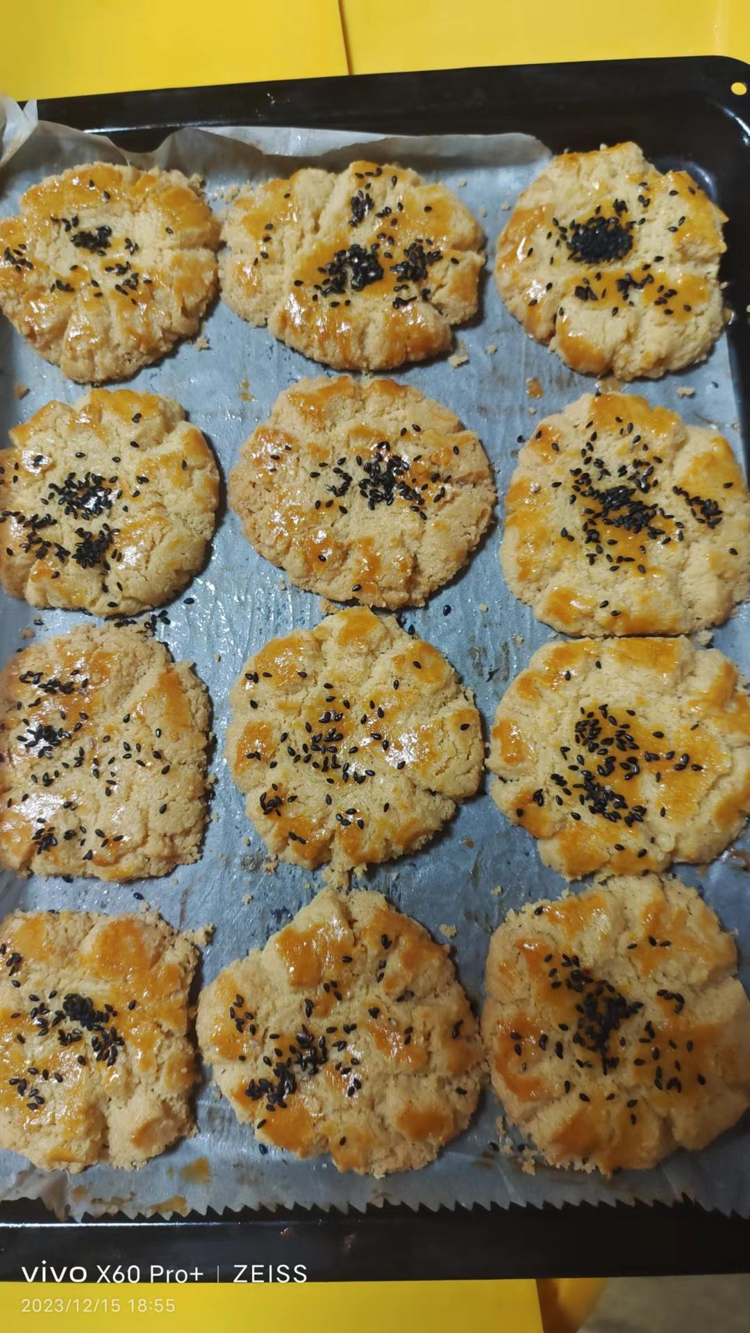 轻轻一按就碎掉的原味桃酥（不输猪油版）