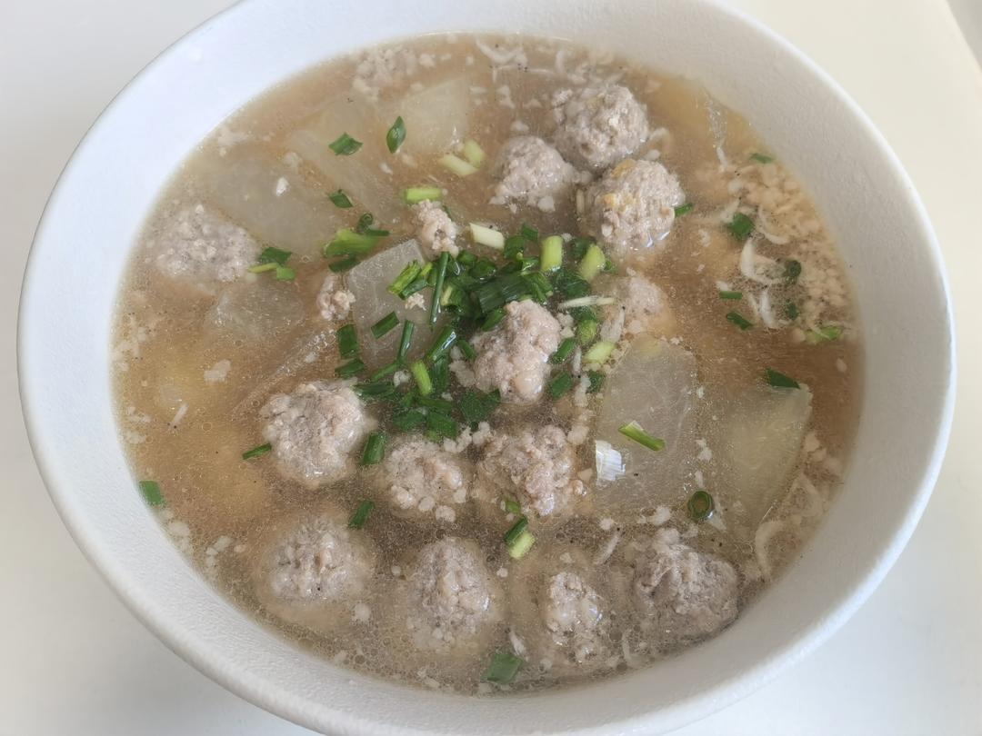 巨鲜美的冬瓜丸子汤