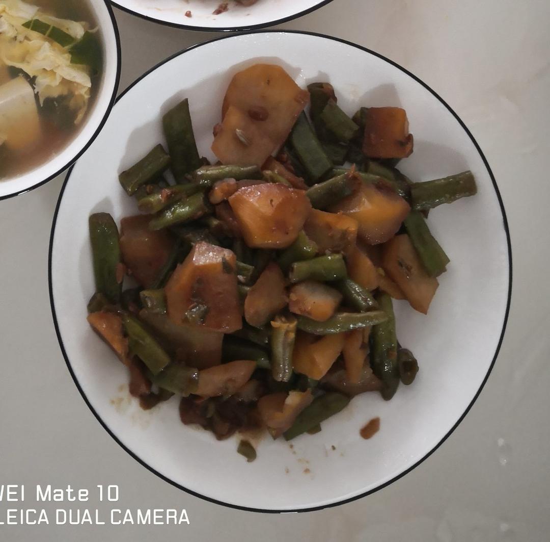 土豆炖豆角