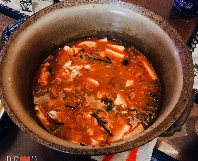 韩式猪肉辣白菜豆腐汤