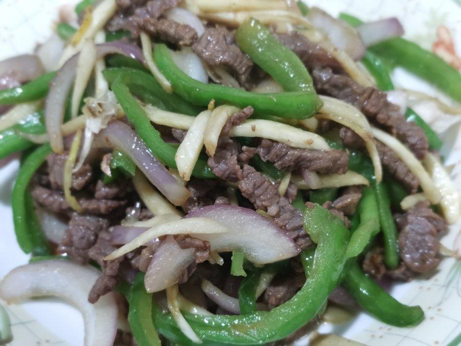 家常小炒～青椒洋葱牛肉丝