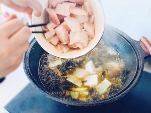 懒人菜谱 | 可以喝汤的家庭版金汤酸菜鱼的做法 步骤8