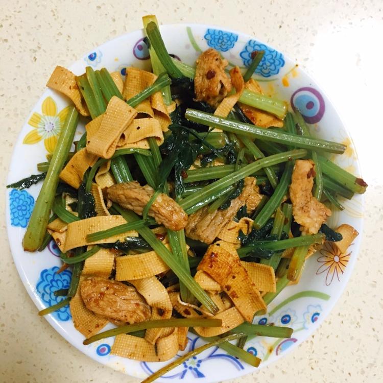 芹菜千张肉丝