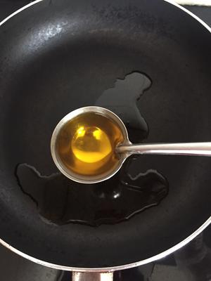 蒸鱼豉油蛋炒饭意想不到的好吃的做法 步骤2