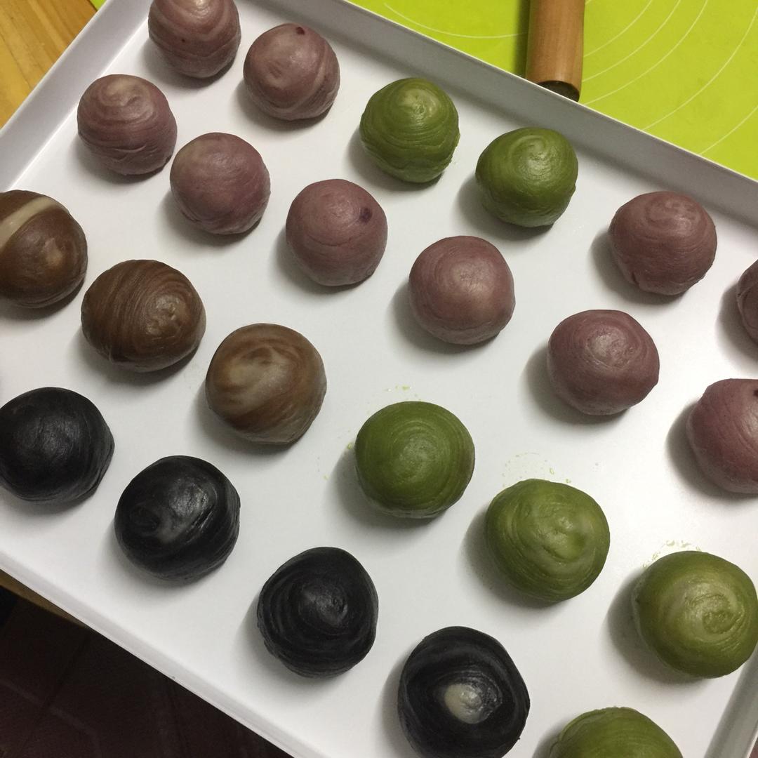 蛋黄酥~紫薯、抹茶、原味~花好月圆，中秋快乐~内附一次做六色蛋黄酥方法~