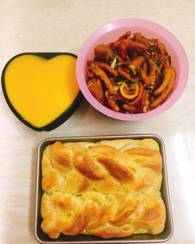 手撕紫薯吐司