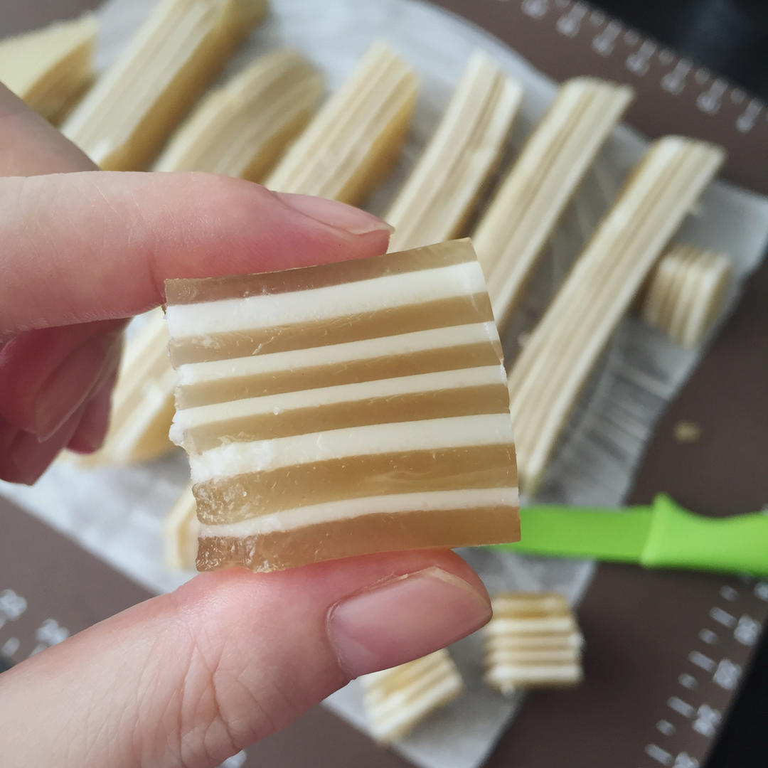 Q弹椰汁千层糕（马蹄糕）